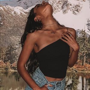 NWOT Princess Polly Zoha One Shoulder Top Black